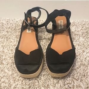 *** SOLD *** Steve Madden Black Wedges